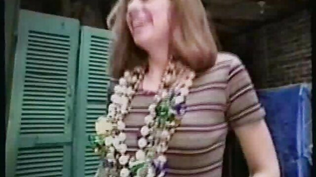 Belle milf au corps chaud aime baiser filme erotic arabe (vintage)