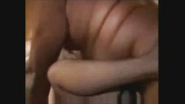 Amatrice se fait sex arab camera cachée bronzer avant de baiser et de souffler son stepbro