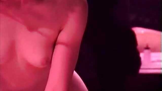 fille noire chaude et sexy faisant des selfies aflam nik arab 5.mp4