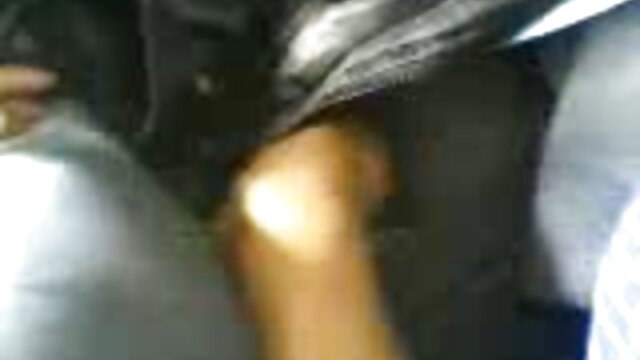 Une MILF salope qui sait aflam six 3arabi ce qu'elle veut