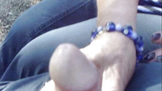 La super mignonne Nickey Huntsman reçoit un bain de sperme d'Alex Legend! film porno arab