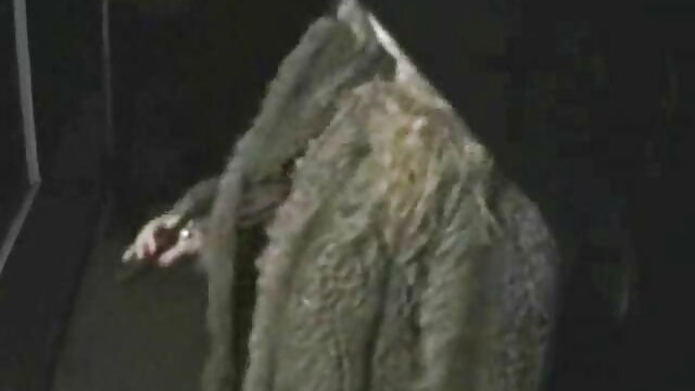 Plantureuse MILF porno arab six jouit de sixtynine et de lécher la chatte avec un adolescent