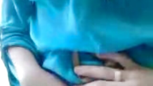 La théorie du xxx vidéo arabe Fingerbang avec des filles lesbiennes nerd